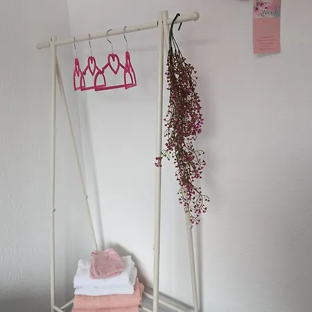 Pink Hotel B&B Lela-3