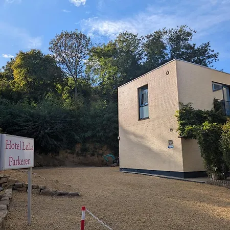 Pink Hotel B&B Lela-2